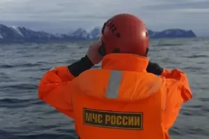 В Ольском лимане ищут пропавшего рыбака на моторной лодке